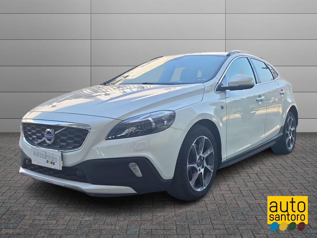 volvo-v40-cross-country-v40-2-0-td-cross-country-1